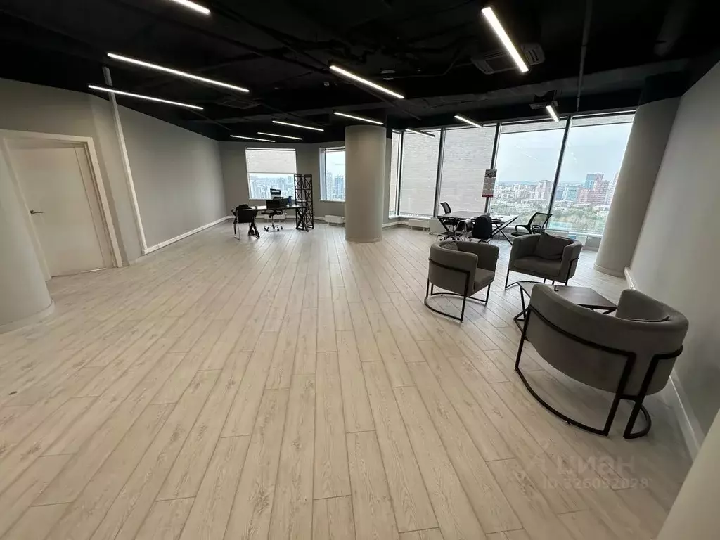 Офис в Свердловская область, Екатеринбург ул. Бориса Ельцина, 3/2 (145 ... - Фото 1