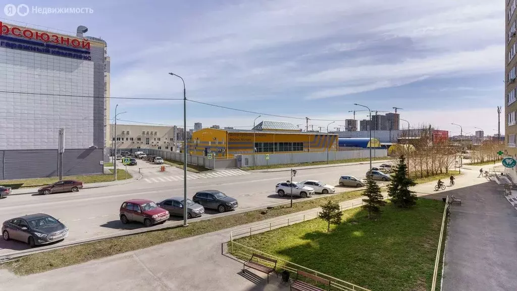1-комнатная квартира: Тюмень, улица Ю.-Р.Г. Эрвье, 14 (41 м) - Фото 0