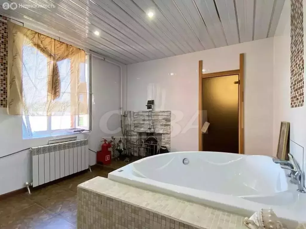 Дом в Тюменская область, село Нижняя Тавда (437 м) - Фото 0
