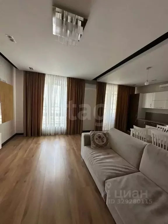 3-к кв. Татарстан, Казань ул. Баки Урманче, 7 (90.0 м) - Фото 1