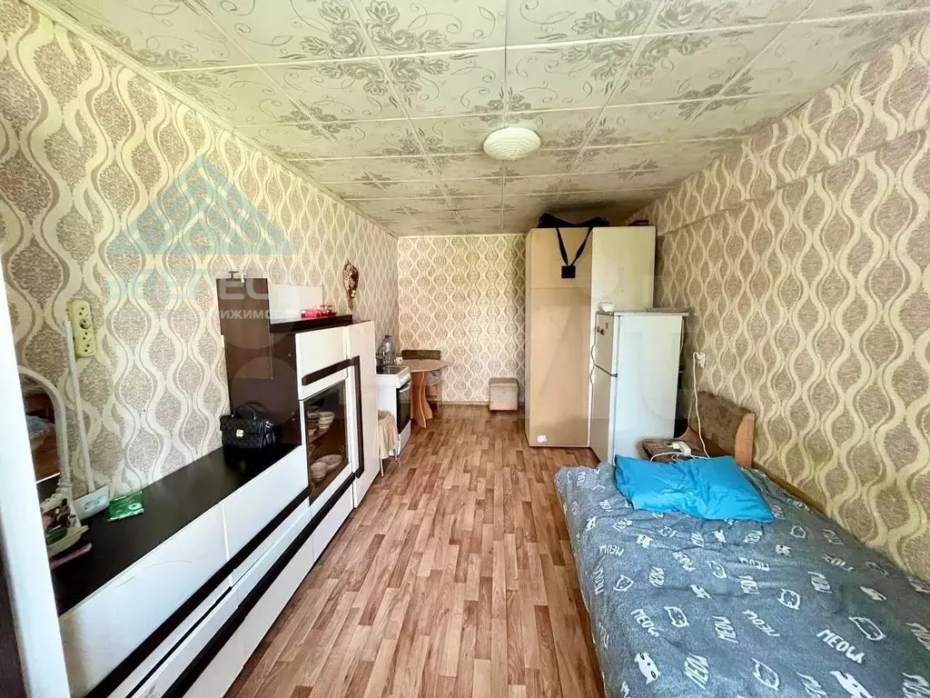 Комната 17,5 м в 3-к., 2/5 эт. - Фото 0
