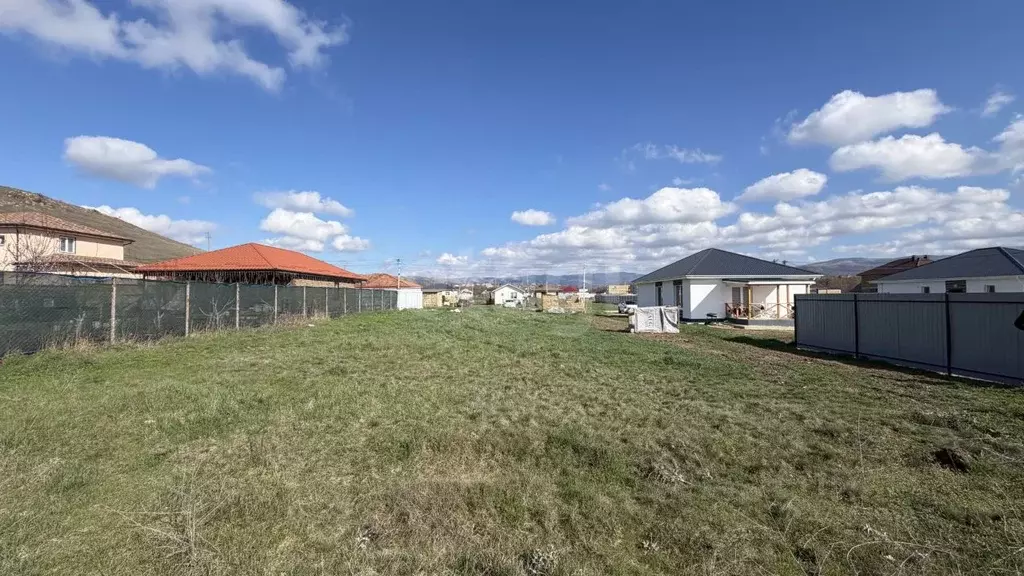 Участок в Крым, Симферопольский район, Добровское с/пос, с. Пионерское ... - Фото 2