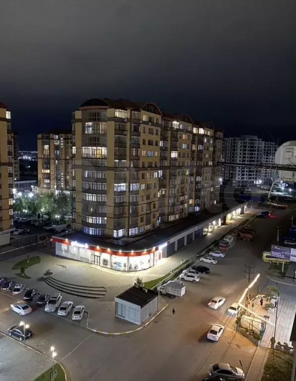 3-к. квартира, 100 м, 10/10 эт. - Фото 0