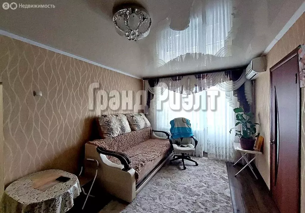 4-комнатная квартира: Невинномысск, улица Гагарина, 56 (62.1 м) - Фото 1