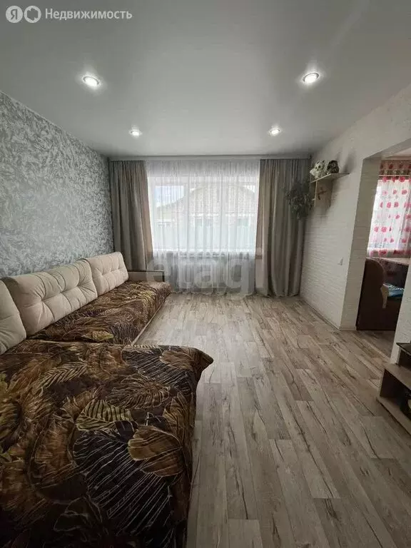 Дом в Ирбит, Октябрьская улица (87 м) - Фото 0