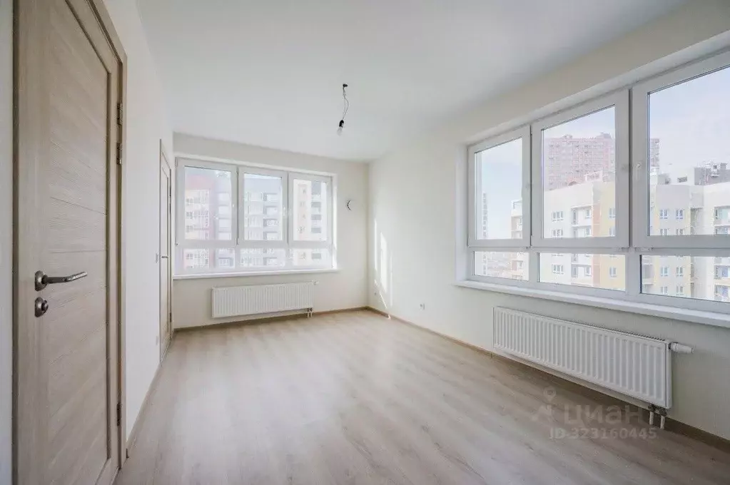 3-к кв. Свердловская область, Екатеринбург ул. Московская, 190 (93.7 ... - Фото 2