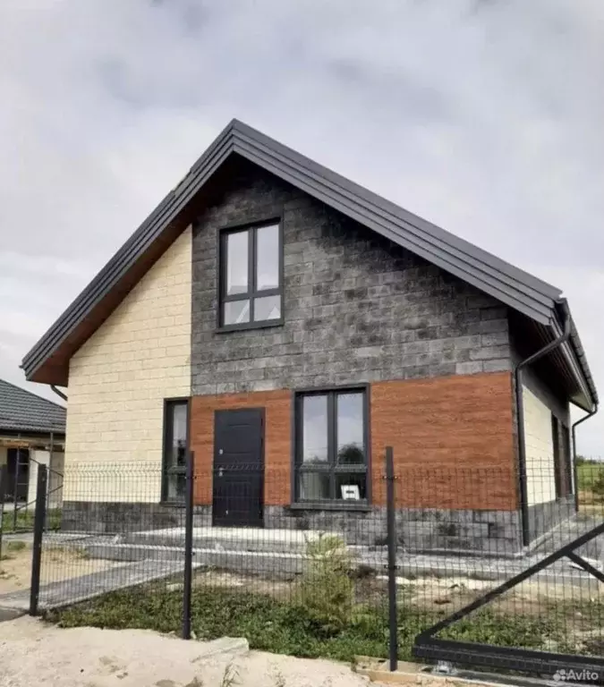 Дом в Калининградская область, Зеленоградск ул. Армавирская (169 м) - Фото 1