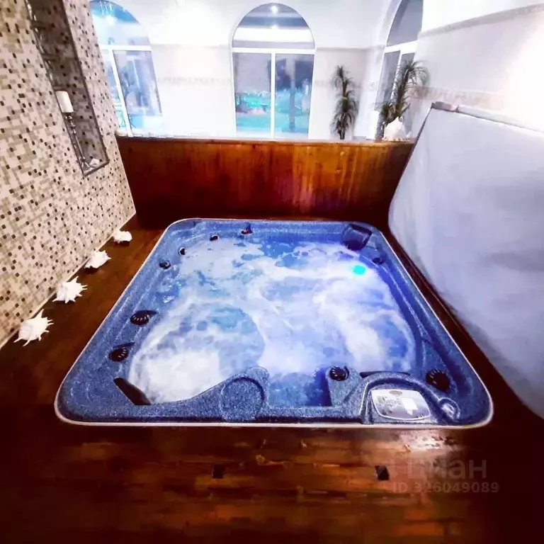 Дом в Ленинградская область, Гатчинский муниципальный округ, д. Чикино ... - Фото 1