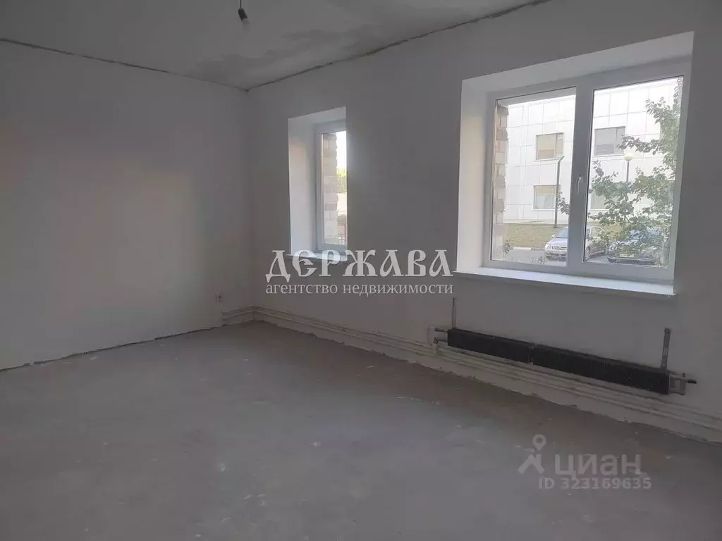 2-к кв. Белгородская область, Старый Оскол Дубрава мкр, 1 кв-л, 19 ... - Фото 1