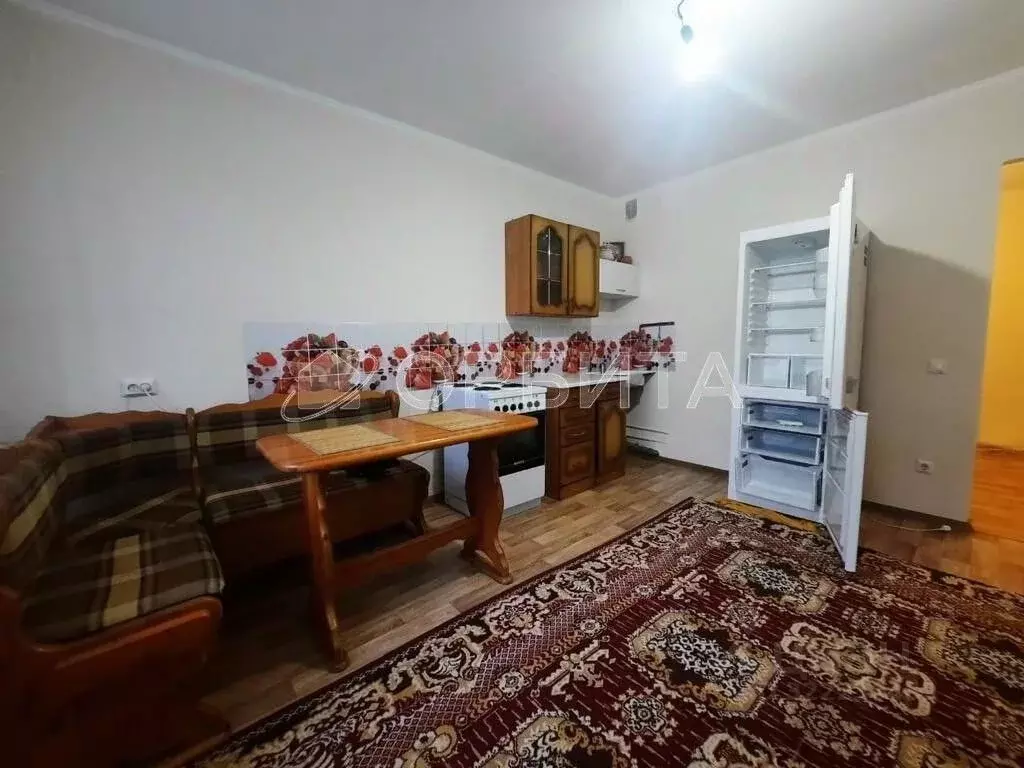 2-к кв. Тюменская область, Тюмень ул. Николая Семенова, 31к2 (66.0 м) - Фото 1