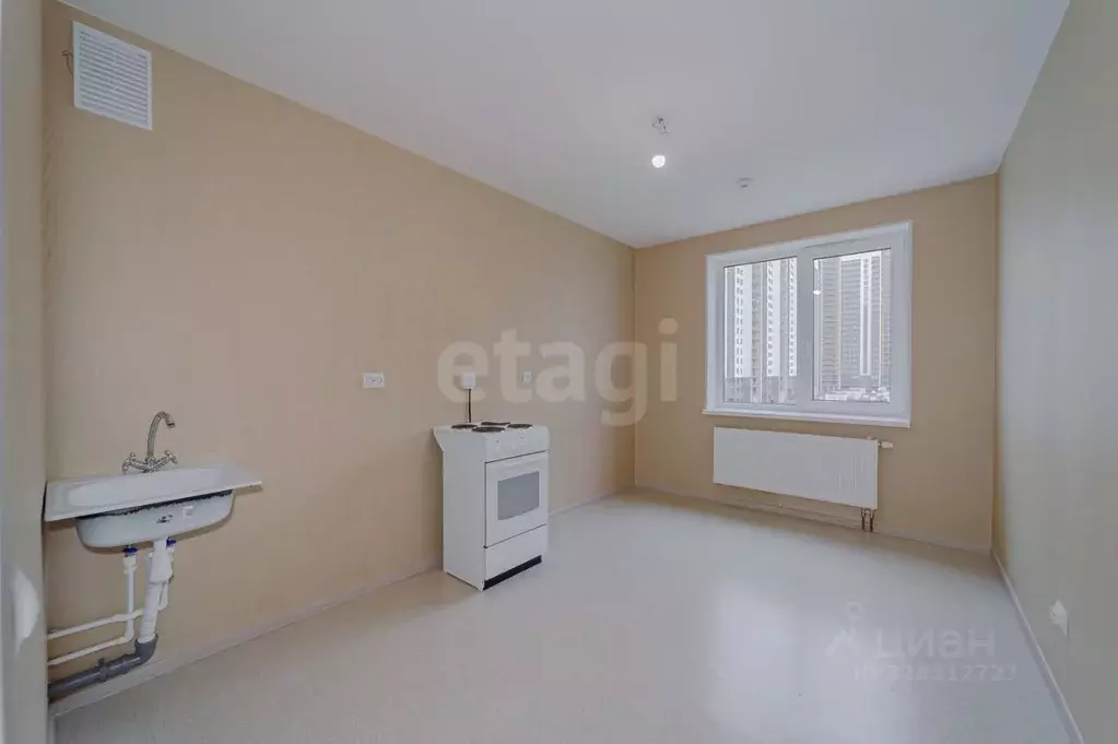 3-к кв. Санкт-Петербург Ленинский просп., 68 (74.8 м) - Фото 1