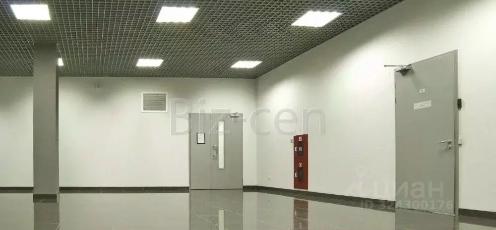 Офис в Санкт-Петербург ул. Оптиков, 4к2 (74 м) - Фото 1