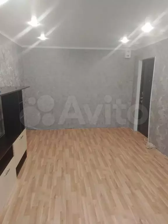 Комната 17,3 м в 4-к., 2/5 эт. - Фото 0
