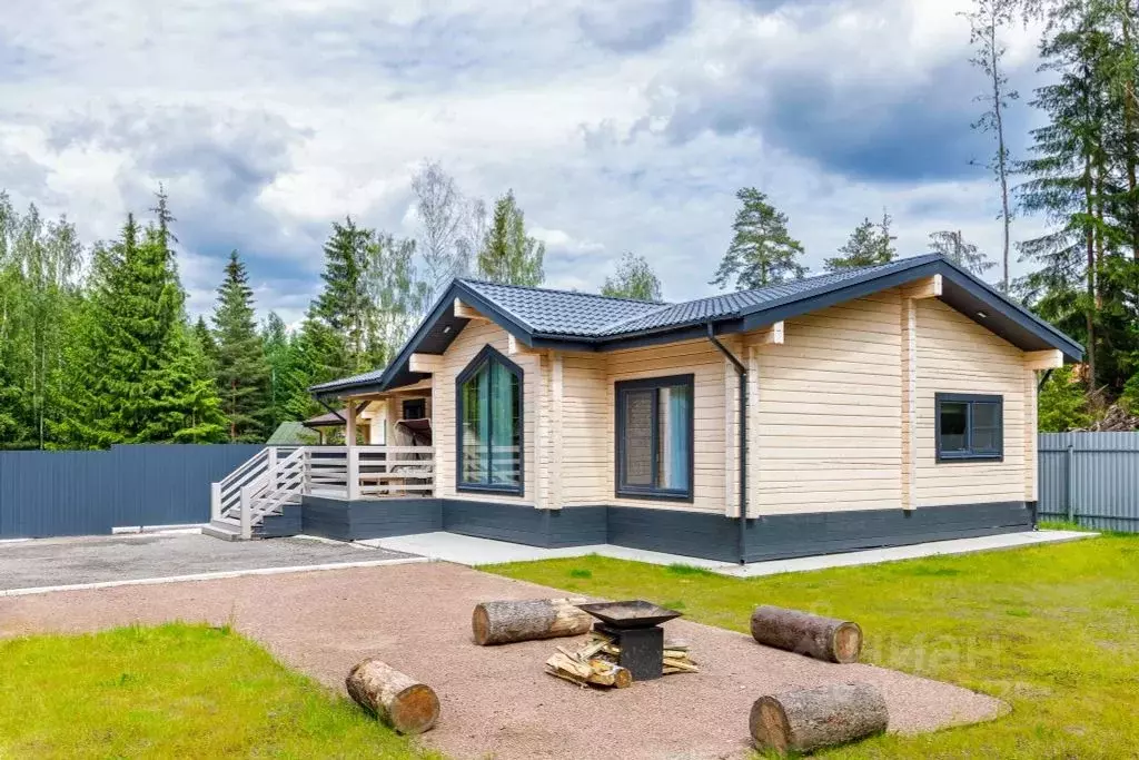Дом в Ленинградская область, Всеволожский район, Бугровское городское ... - Фото 2