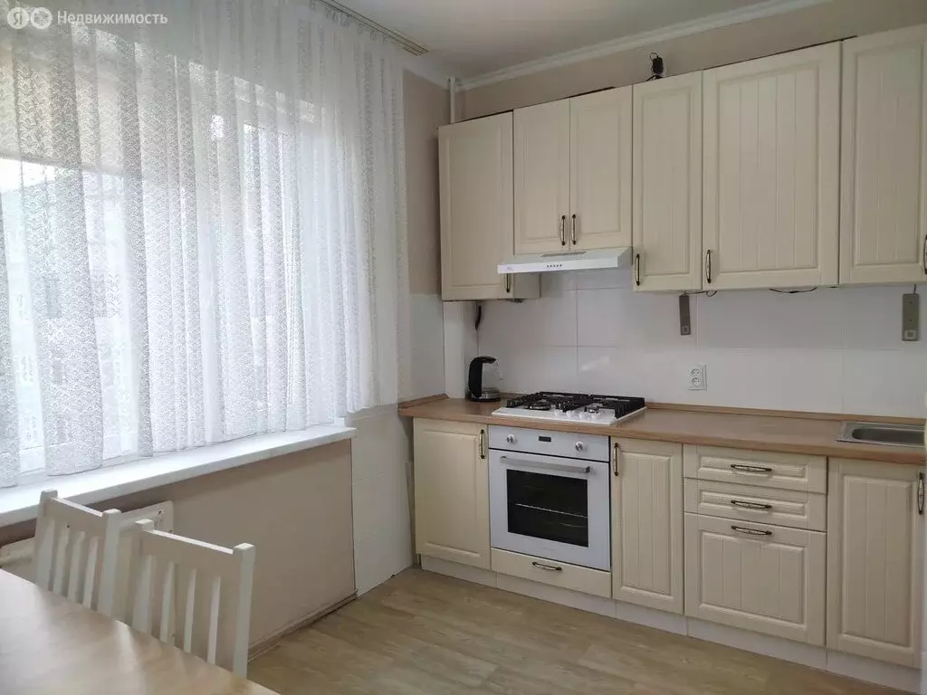 1-комнатная квартира: Калининград, Интернациональная улица, 52 (40.7 ... - Фото 1