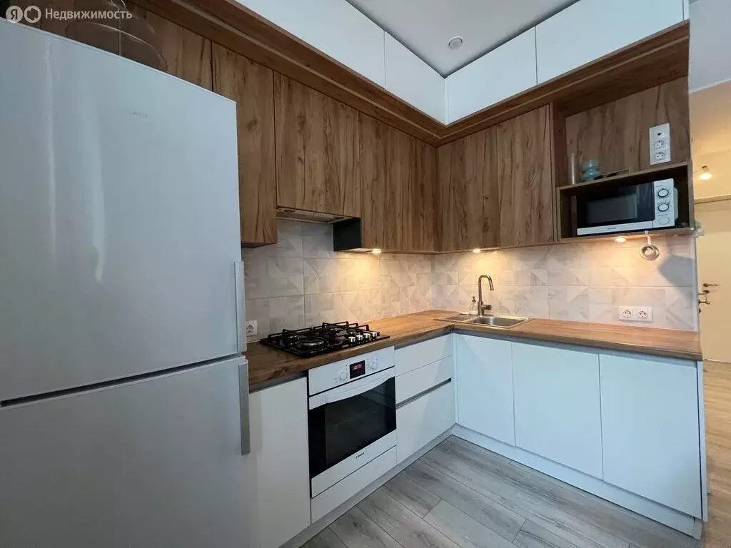 3-комнатная квартира: Кронштадт, Посадская улица, 36/11 (78.4 м) - Фото 1