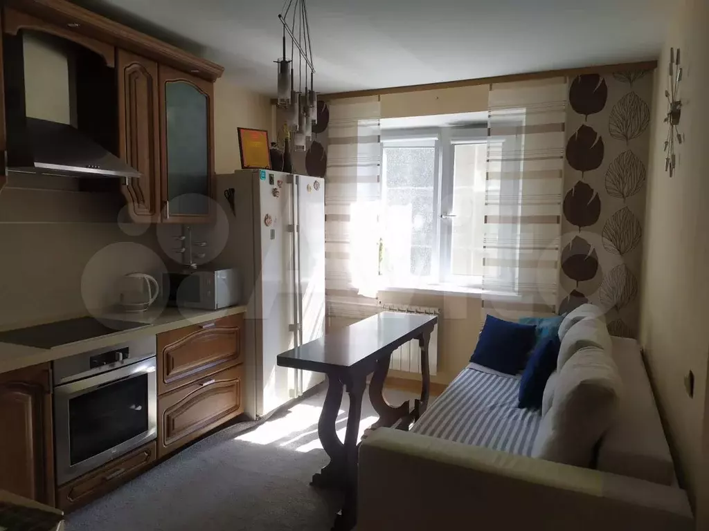 1-к. квартира, 45 м, 2/10 эт. - Фото 1