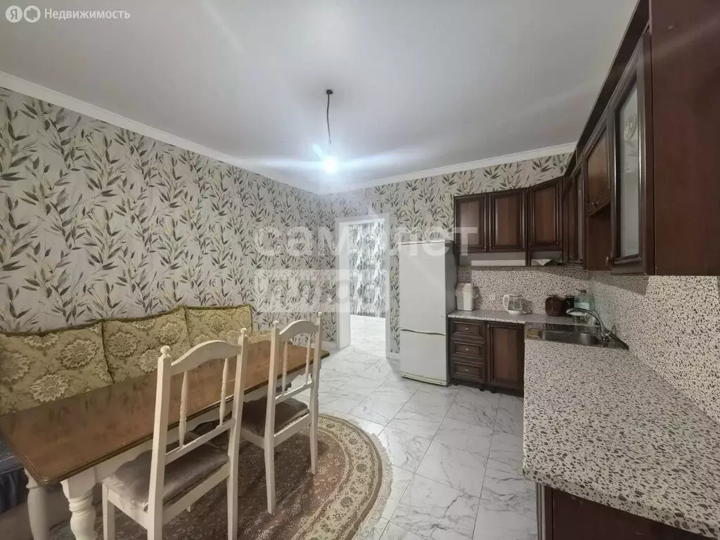 1-комнатная квартира: Махачкала, улица Огарёва, 30 (52 м) - Фото 1