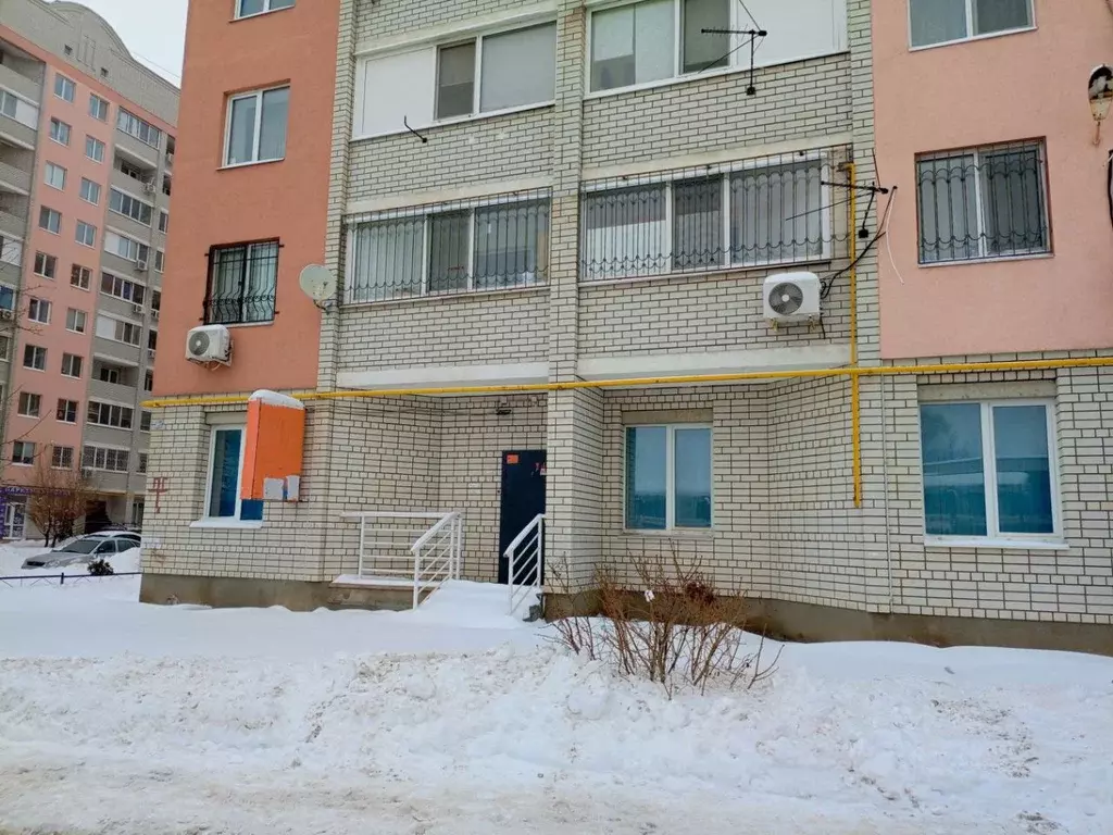 Помещение свободного назначения в Саратовская область, Энгельс ... - Фото 1