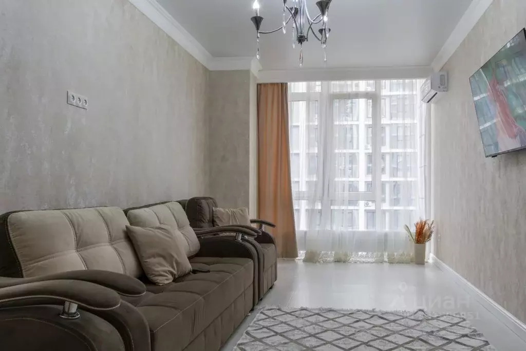 2-к кв. Кабардино-Балкария, Нальчик ул. Тлостанова, 32Д (70.0 м) - Фото 2
