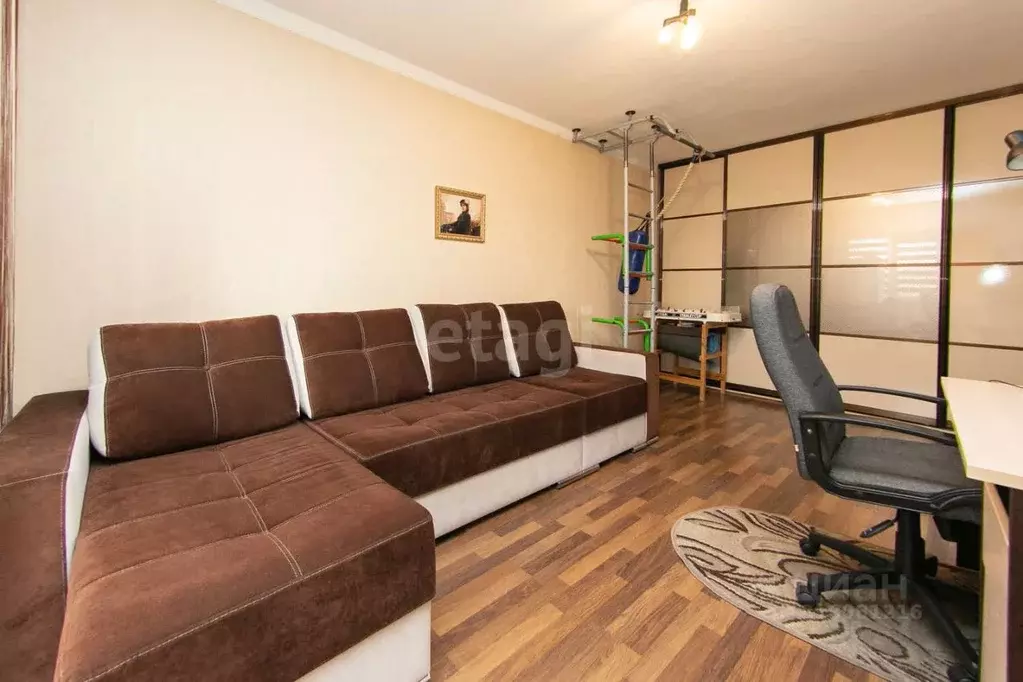 3-к кв. Томская область, Томск Карповский пер., 3 (92.1 м) - Фото 1