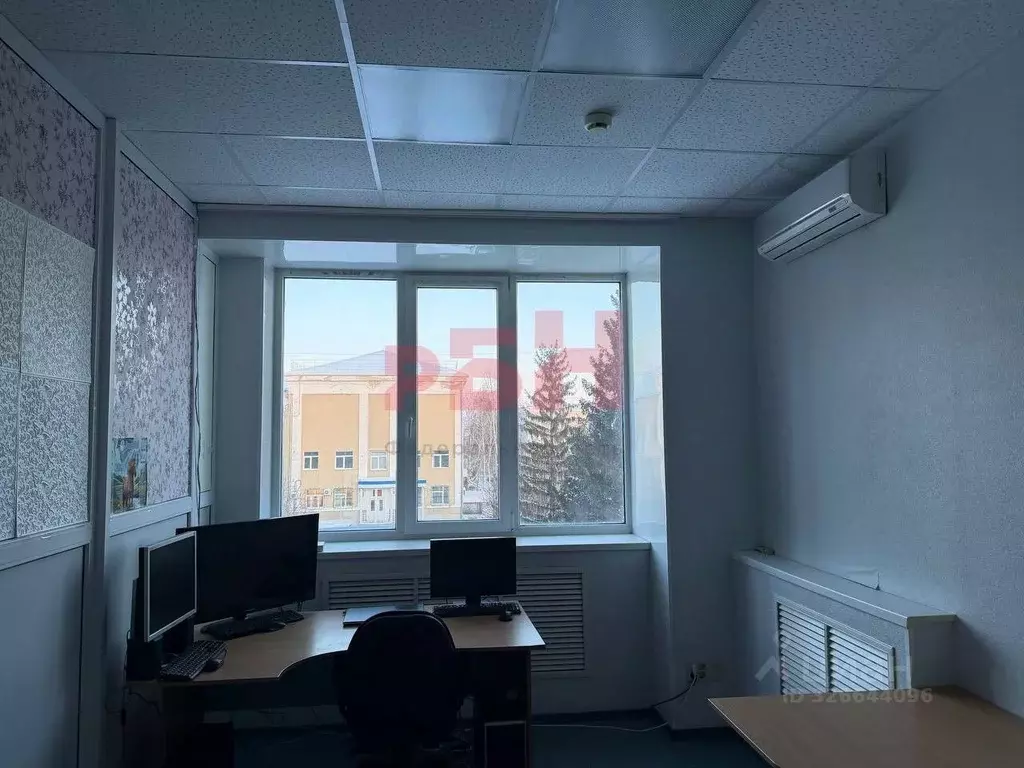 Офис в Курганская область, Курган ул. Володарского, 57 (18 м) - Фото 2