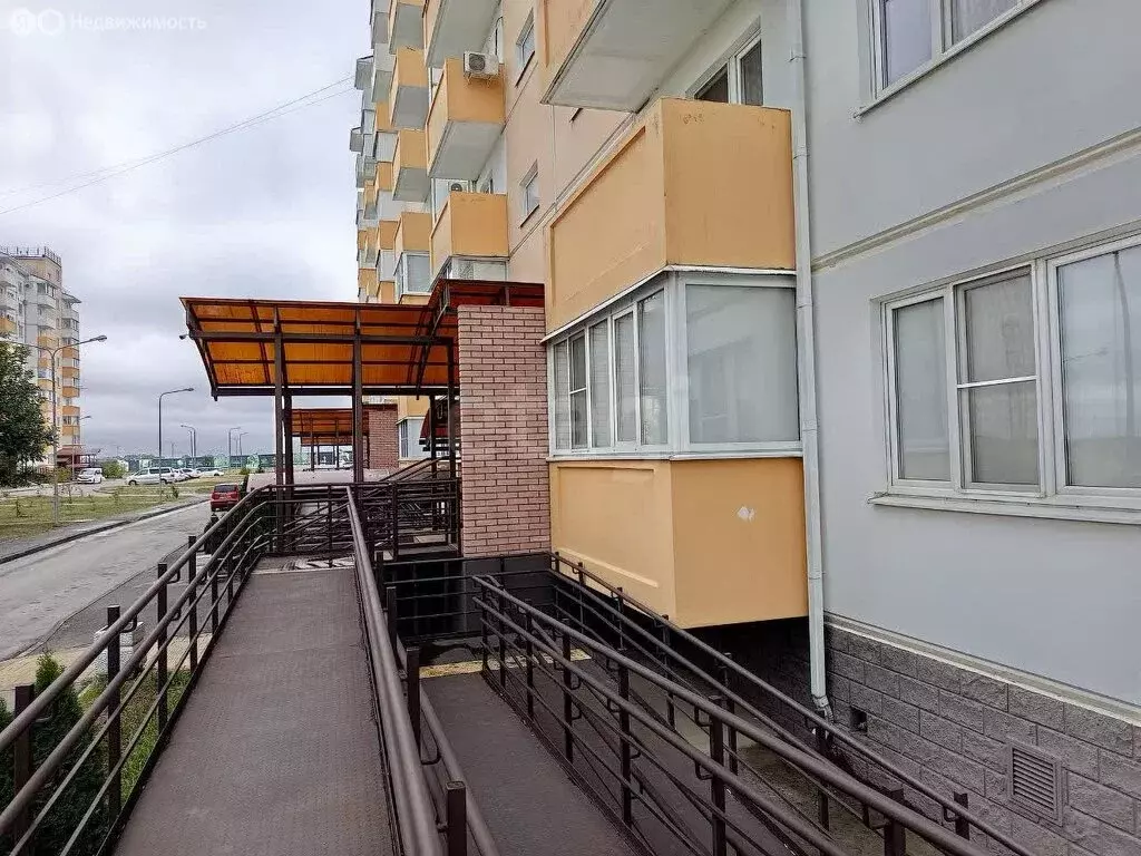 2-комнатная квартира: Майкоп, улица Н.И. Остапенко, 35 (56.7 м) - Фото 1
