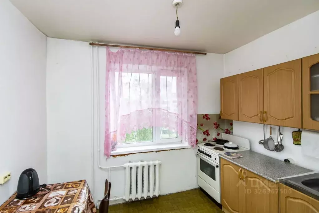 1-к кв. Тюменская область, Тюмень ул. 50 лет Октября, 54 (34.5 м) - Фото 2