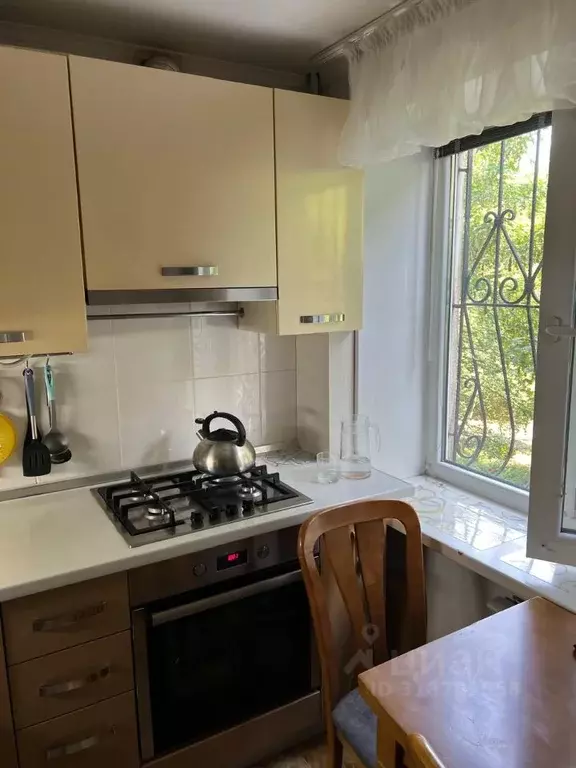 2-к кв. Крым, Симферополь ул. Гагарина, 40 (53.0 м) - Фото 0