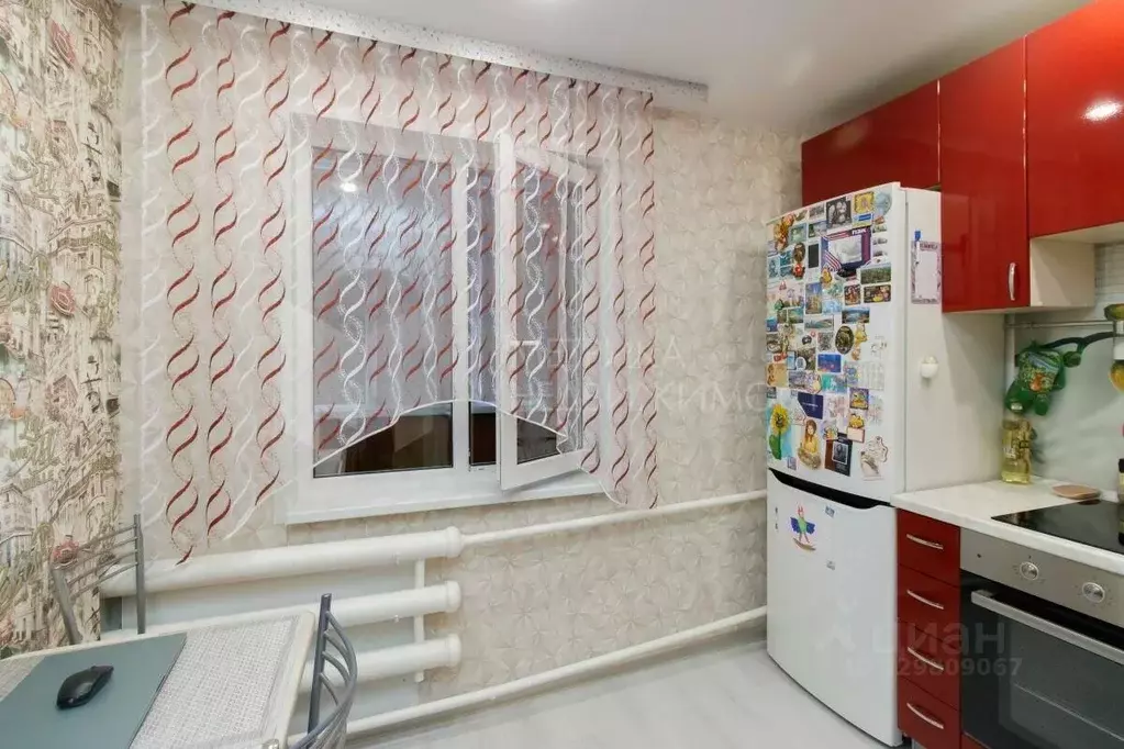 1-к кв. Тюменская область, Тюмень Олимпийская ул., 12 (32.6 м) - Фото 0