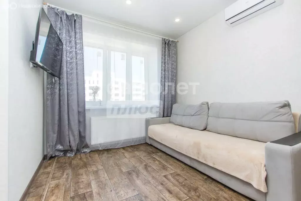 Квартира-студия: Уфа, Ленинский район, Молодёжная улица, 2 (26.1 м) - Фото 1