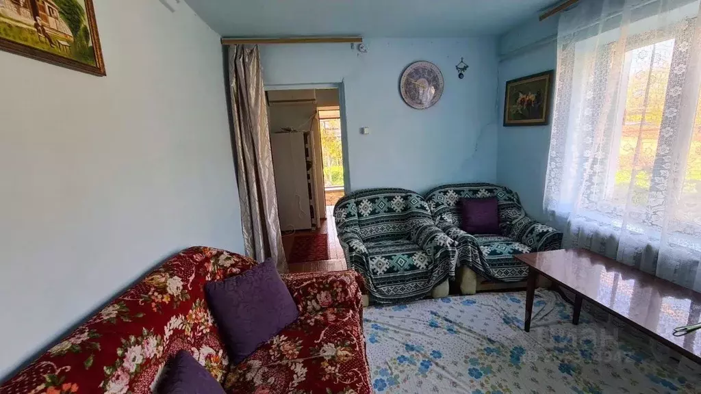 Дом в Крым, Черноморский район, Медведевское с/пос, с. Медведево ул. ... - Фото 0