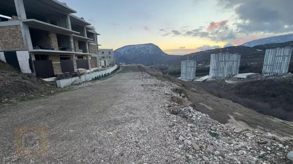 Участок в Крым, Алушта муниципальный округ, Партенит пгт ул. ... - Фото 1