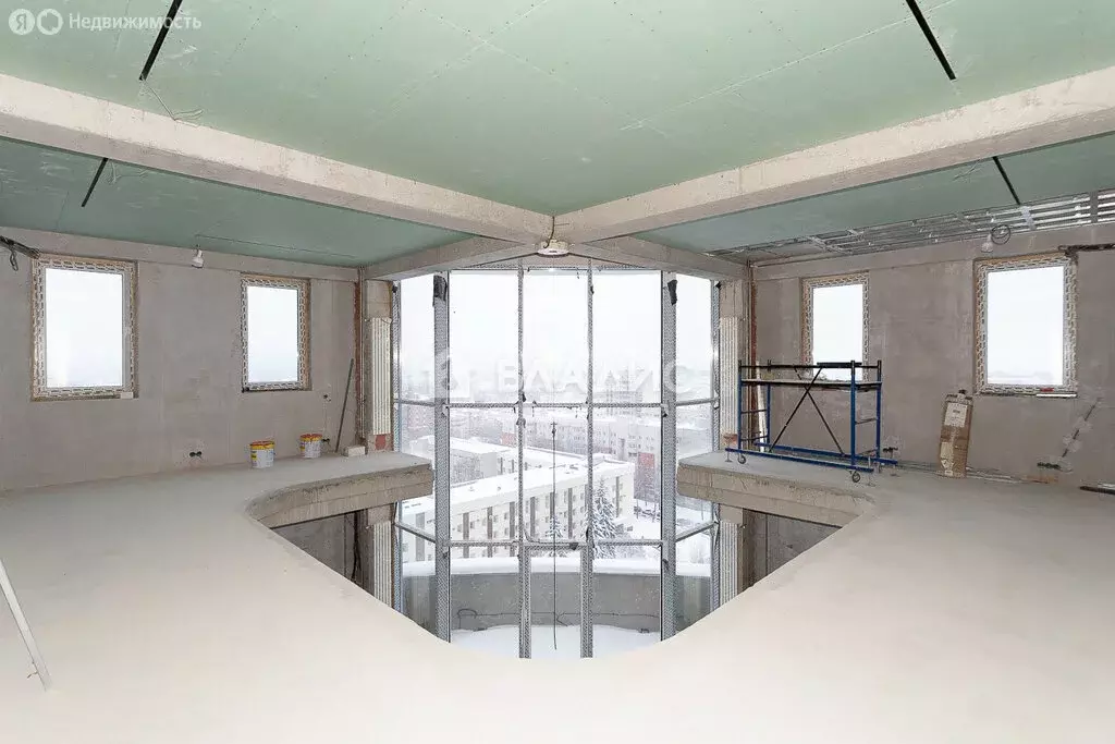 4-комнатная квартира: Владимир, Октябрьский проспект, 25 (293 м) - Фото 1