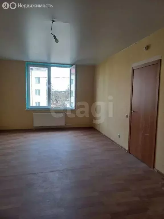 1-комнатная квартира: городской посёлок Ефимовский, улица Гагарина, 6 ... - Фото 1