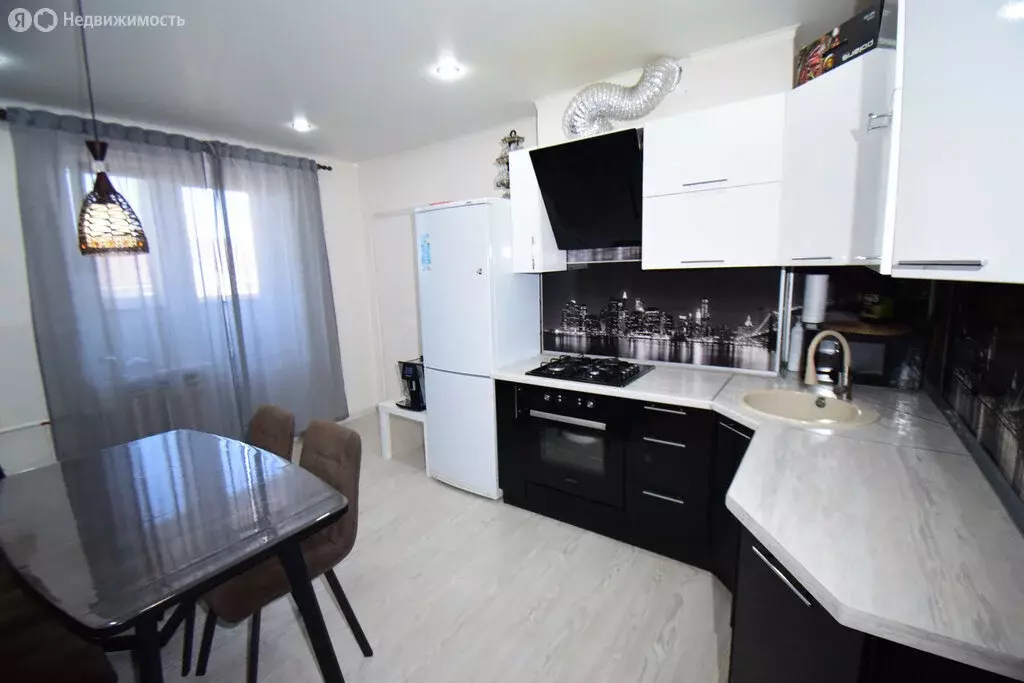 1-комнатная квартира: Туймазы, улица Гафурова, 5 (51.3 м) - Фото 1