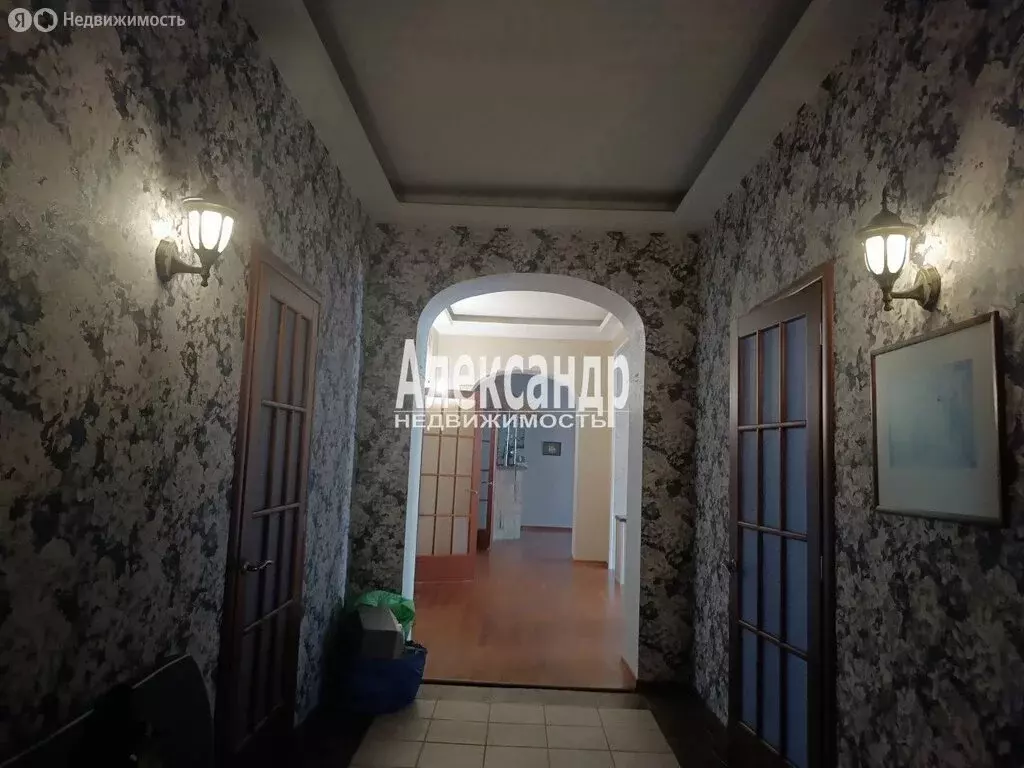 4-комнатная квартира: Выборг, проспект Ленина, 6 (189.33 м) - Фото 1