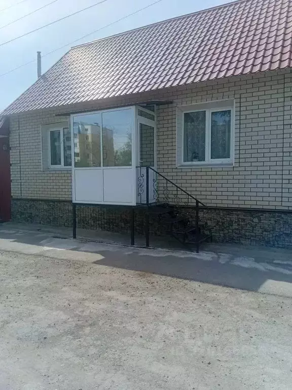 Дом в Саратовская область, Пугачев ул. Ермощенко, 146 (81 м) - Фото 1