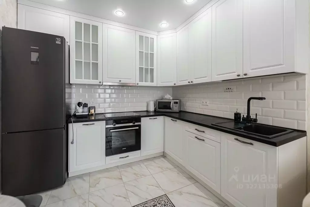 2-к кв. Свердловская область, Екатеринбург ул. Азина, 22/2 (45.0 м) - Фото 2