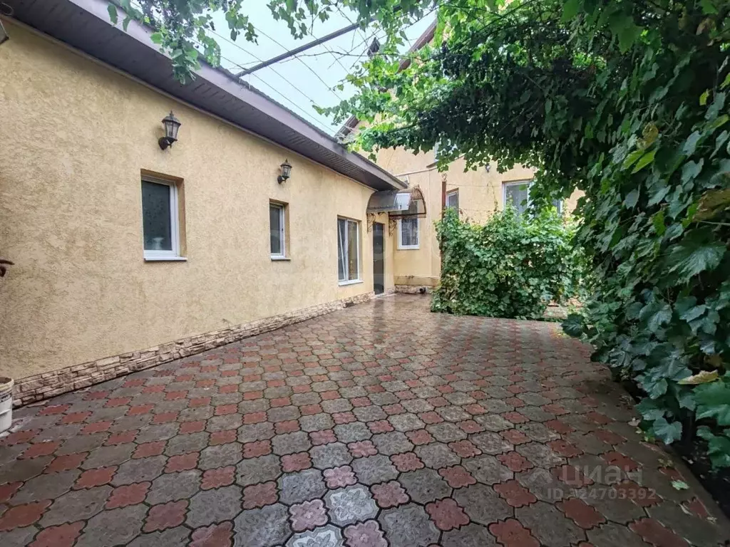 Дом в Оренбургская область, Оренбургский район, с. Нежинка Западная ... - Фото 0