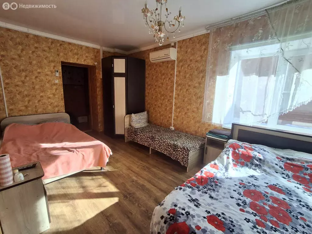 Дом в Ейск, улица Розы Люксембург (212.8 м) - Фото 2