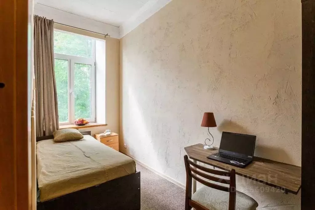 Комната Москва Новая Басманная ул., 12С2 - Фото 2