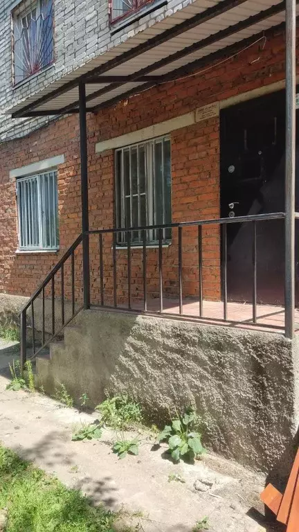 Помещение свободного назначения в Тульская область, Алексин ул. Героев ... - Фото 1