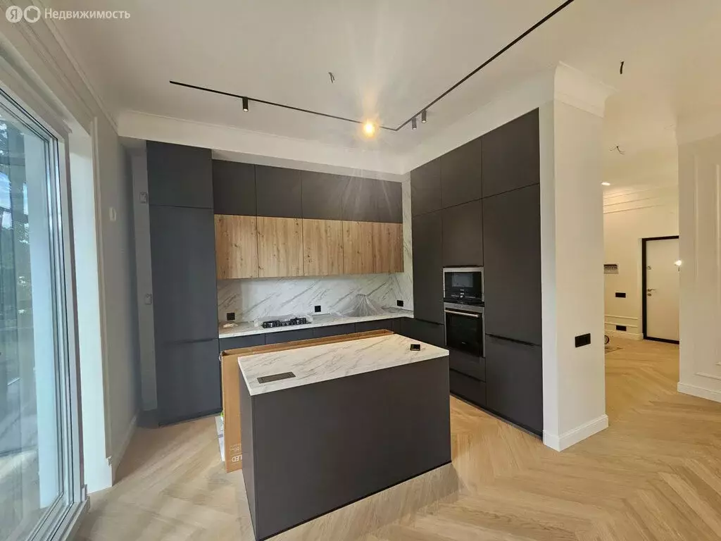 3-комнатная квартира: Калининград, улица Марата, 1 (108.92 м) - Фото 1