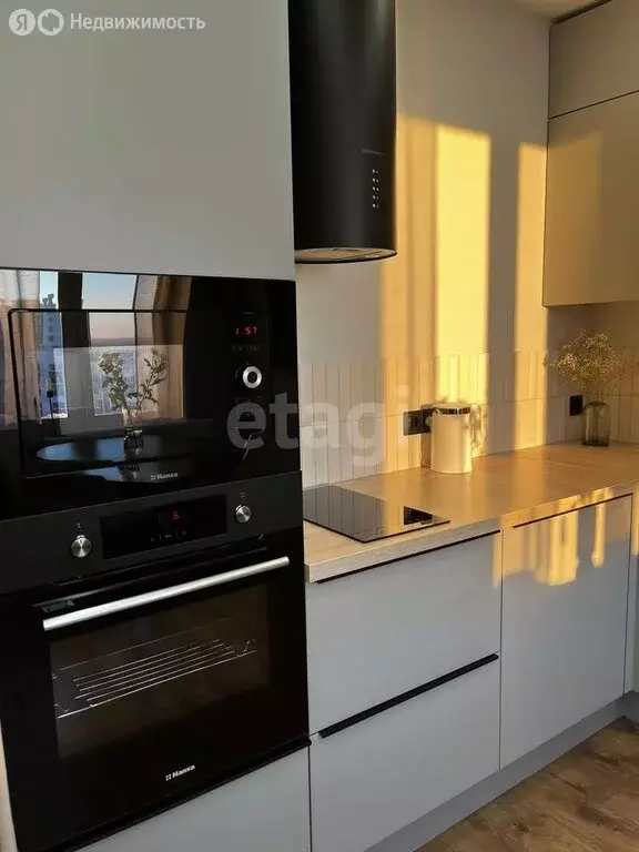 1-комнатная квартира: Тюмень, улица Николая Никитина, 8 (38.9 м) - Фото 1