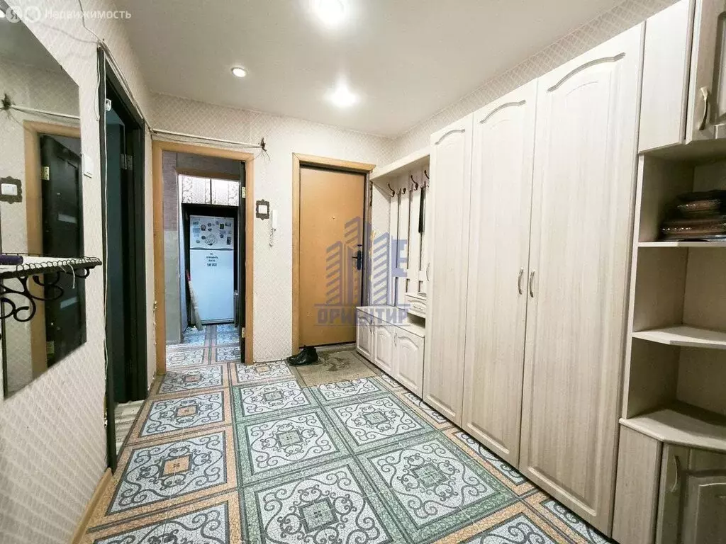 4-комнатная квартира: Чебоксары, бульвар Анатолия Миттова, 41 (87.4 м) - Фото 1