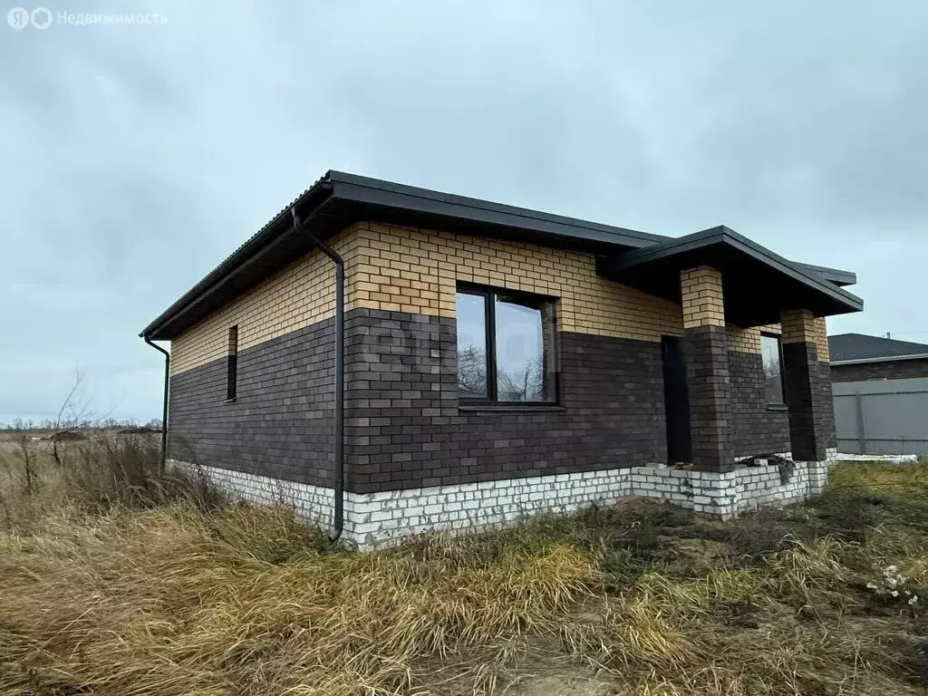 Дом в Новая Усмань, Успенская улица, 1В (100 м) - Фото 1