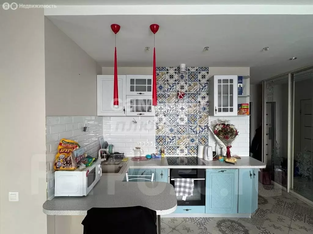 2-комнатная квартира: Владивосток, улица Нейбута, 8 (41.6 м) - Фото 1