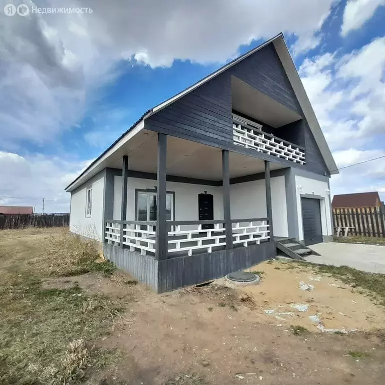 Дом в село Хомутово, Мирный переулок (200 м) - Фото 1