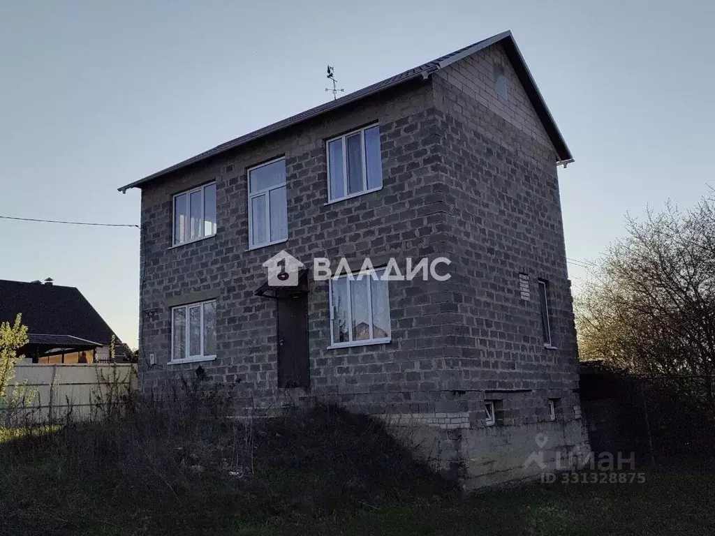 Дом в Белгородская область, Белгород ул. Имени Героя Советского Союза ... - Фото 2